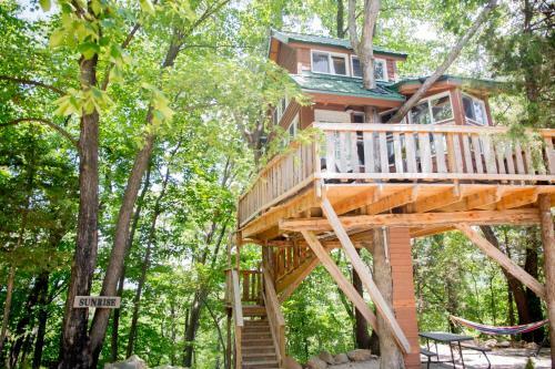 Bed & Breakfast The Cottage Treehouses