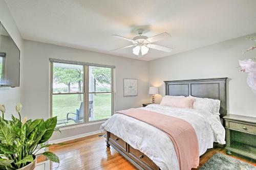 Modern Excelsior Springs Home With Deck And 3 Acres!