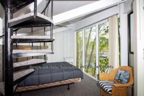Unit 5 - Treetop 2 Bedroom Villa