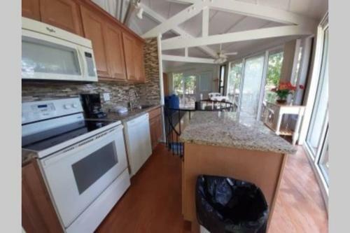 Unit 11-treetop 2 Bedroom Villa