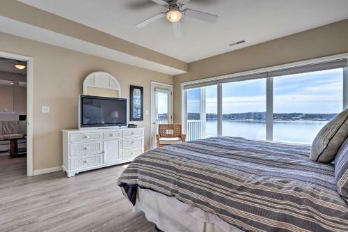 Apartamento Cozy Lakeside Paradise With Porch And Pool Access