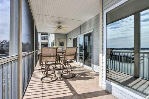 Apartamento Cozy Lakeside Paradise With Porch And Pool Access