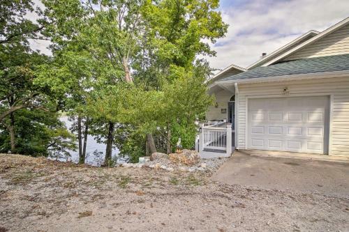 Townhouse With Shared Dock On Lake Of The Ozarks