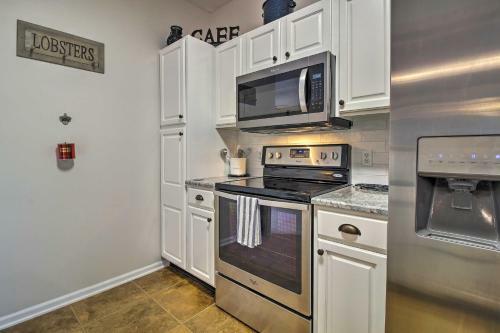 Townhouse With Shared Dock On Lake Of The Ozarks
