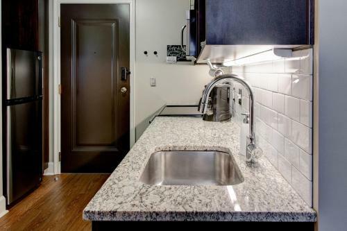 Apartamento Cozy Dt Studio With Gym & Pool By Zencity