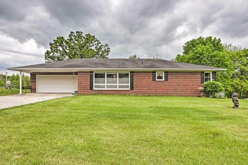 Macon Ranch-style Family Home With Yard And Deck!