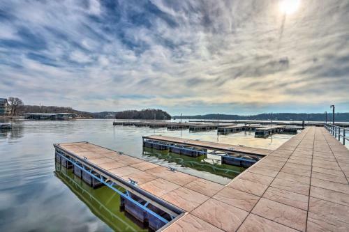 Margaritaville Resort Home With Lake-view Deck!
