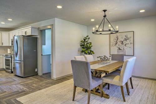 Chic Retreat With Deck About 9 Mi To Downtown Springfield