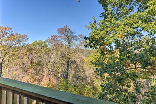 Apartamento Condo With Balcony Less Than 2 Mi To Silver Dollar City!