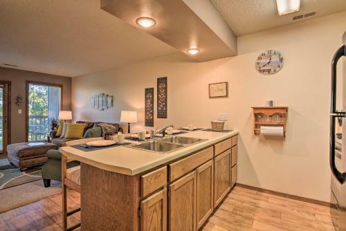 Apartamento Condo With Balcony Less Than 2 Mi To Silver Dollar City!