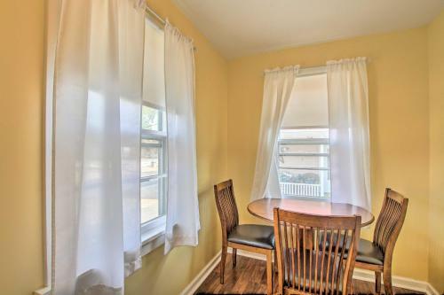 Cottage With Yard, Walk To Historic Attractions!