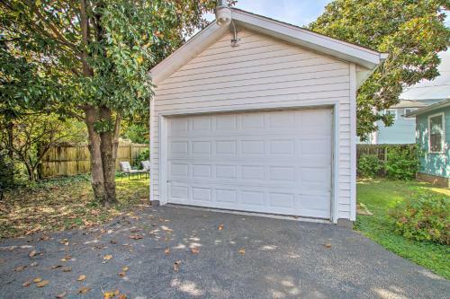Cottage With Yard, Walk To Historic Attractions!
