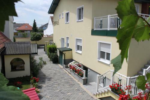 Hostal Pension Peterhof