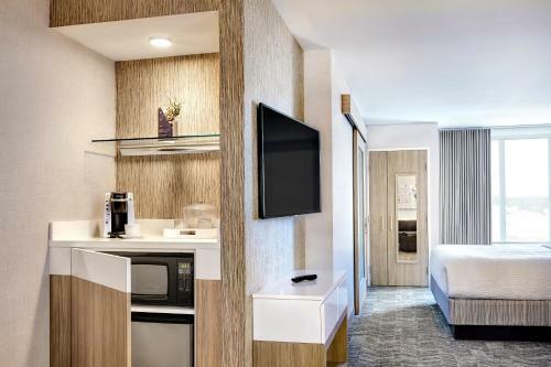 Hotel Springhill Suites By Marriott Springfield North