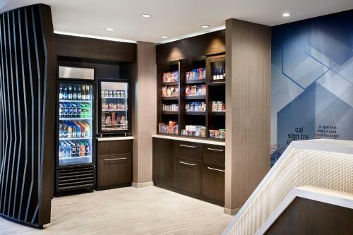 Hotel Springhill Suites By Marriott Springfield North