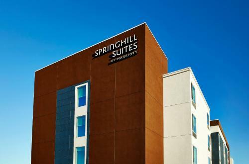 Hotel Springhill Suites By Marriott Springfield North