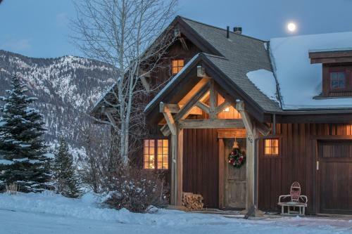 60 Moose Ridge