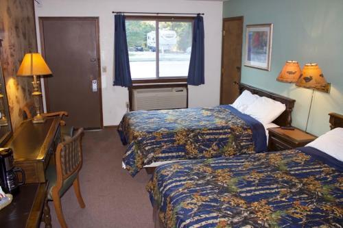 Hotel Hidden Lake Resort