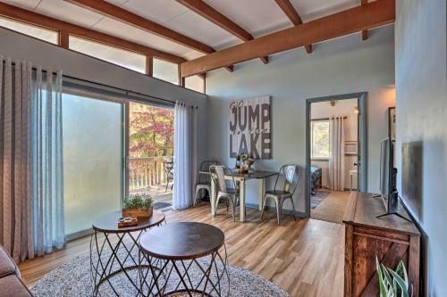 Sunrise Beach Lakefront Cabin With Private Dock!