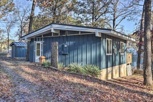 Sunrise Beach Lakefront Cabin With Private Dock!