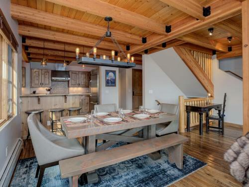 Alpine Meadows Chalets By Big Sky Vacation Rentals