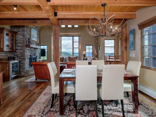 Alpine Meadows Chalets By Big Sky Vacation Rentals