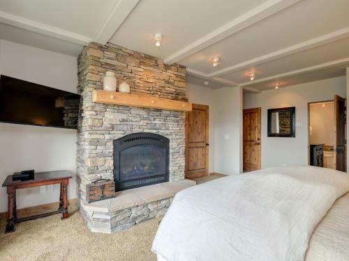Alpine Meadows Chalets By Big Sky Vacation Rentals