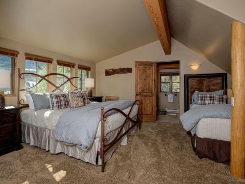 Alpine Meadows Chalets By Big Sky Vacation Rentals