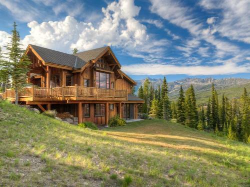 Alpine Meadows Chalets By Big Sky Vacation Rentals