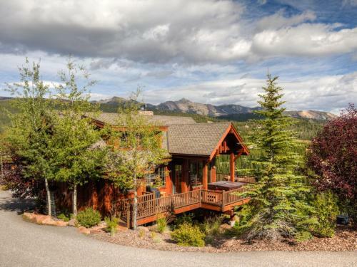 Alpine Meadows Chalets By Big Sky Vacation Rentals