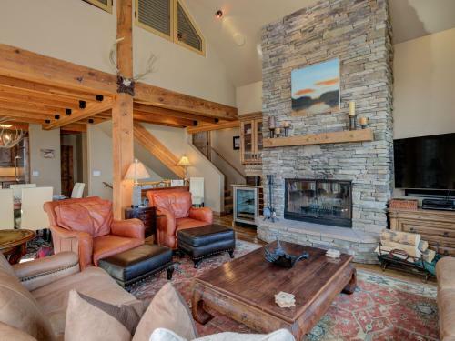 Alpine Meadows Chalets By Big Sky Vacation Rentals