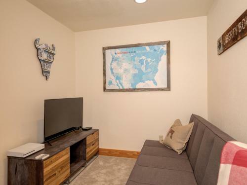 Arrowhead Chalets By Big Sky Vacation Rentals