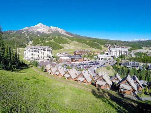 Arrowhead Chalets By Big Sky Vacation Rentals