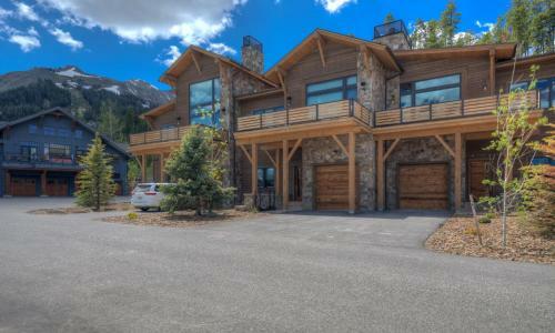 Lodgeside 4b By Big Sky Vacation Rentals