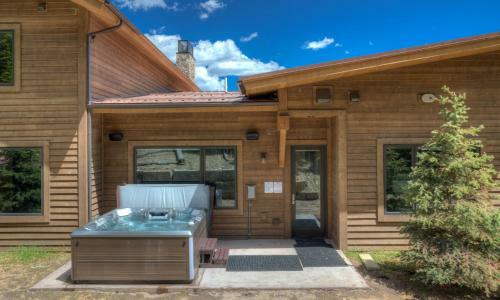 Lodgeside 4b By Big Sky Vacation Rentals