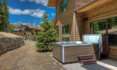 Lodgeside 4b By Big Sky Vacation Rentals