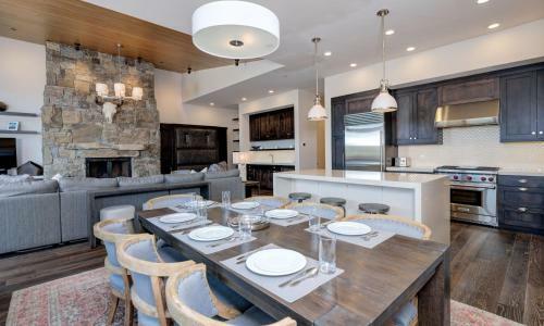 Lodgeside 4b By Big Sky Vacation Rentals