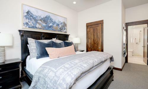Lodgeside 4b By Big Sky Vacation Rentals