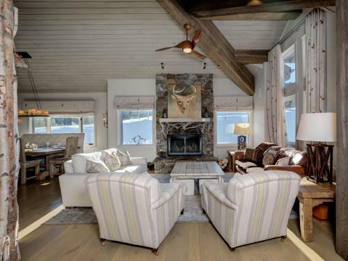 Moonshadow Lodge By Big Sky Vacation Rentals
