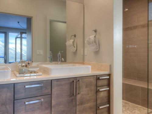 Silvertip Cabins By Big Sky Vacation Rentals