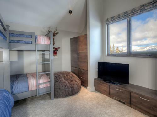 Silvertip Cabins By Big Sky Vacation Rentals