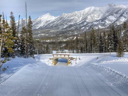 Silvertip Cabins By Big Sky Vacation Rentals