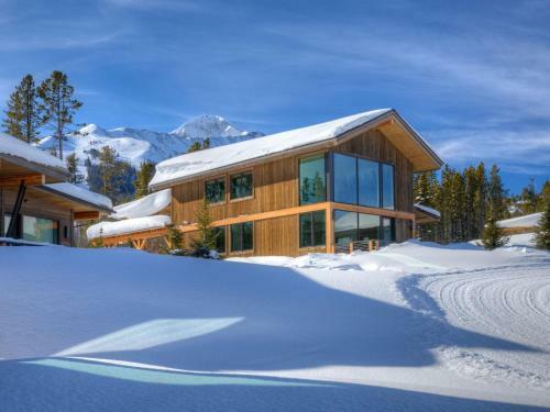 Silvertip Cabins By Big Sky Vacation Rentals