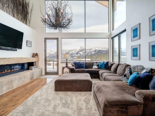 Silvertip Cabins By Big Sky Vacation Rentals