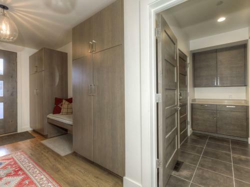 Silvertip Cabins By Big Sky Vacation Rentals