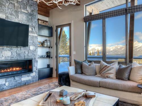 Silvertip Cabins By Big Sky Vacation Rentals