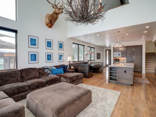 Silvertip Cabins By Big Sky Vacation Rentals