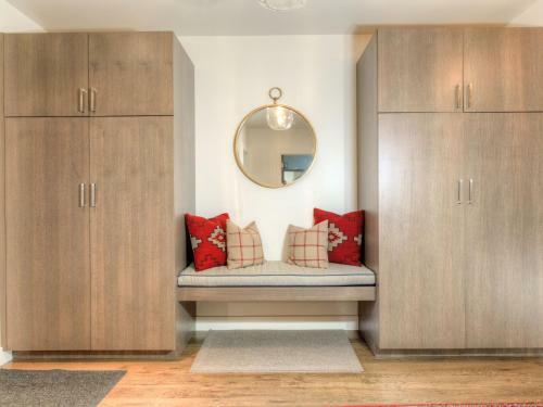 Silvertip Cabins By Big Sky Vacation Rentals