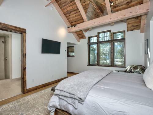 Spotted Eagle Lodge By Big Sky Vacation Rentals