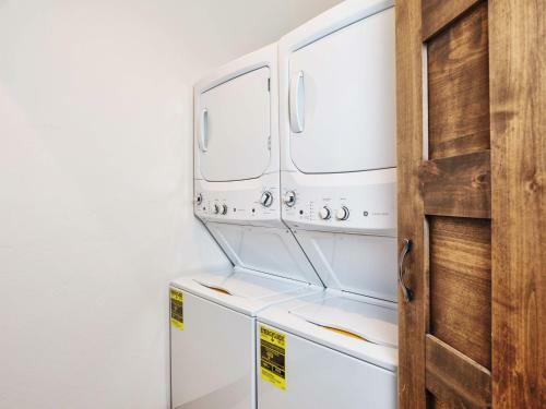 Spotted Eagle Lodge By Big Sky Vacation Rentals